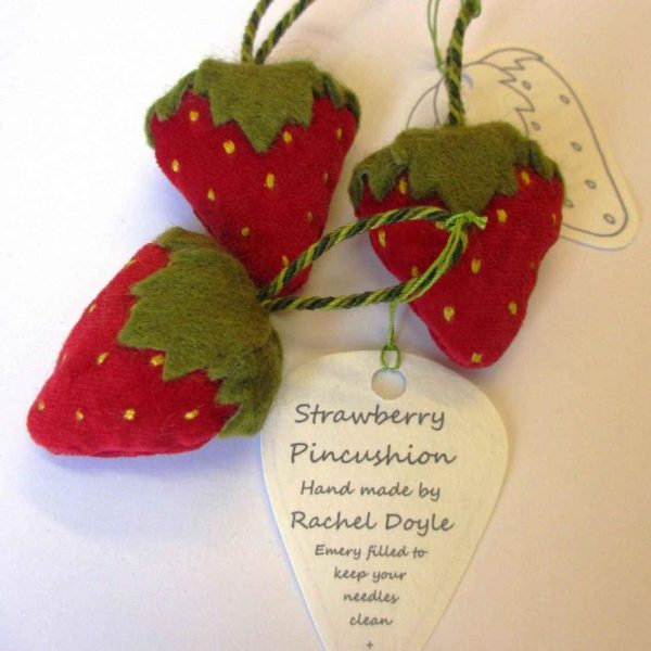 STICKNADELN STRAWBERRY PINCUSHION NEEDLECLEANER